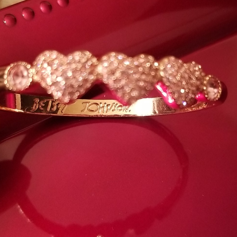 🕺💃HP🕺💃Betsy Johnson pink jewel bracelet - Picture 4 of 16